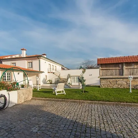 Quinta Dos Avos Guest house