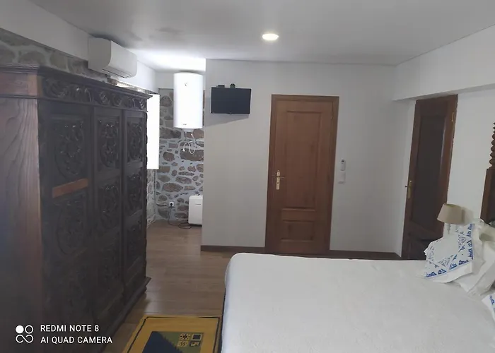 Guest house Quinta Dos Avos 3*