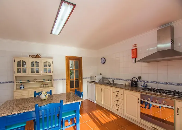 Quinta Dos Avos Guest house